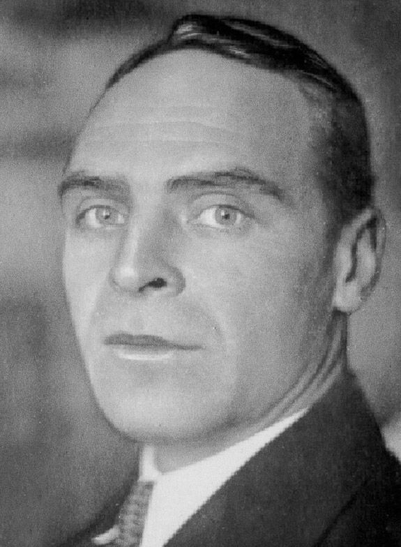 кв.5, Чернов Леонід