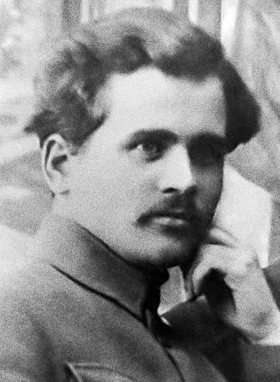 кв.7, Епік Григорій